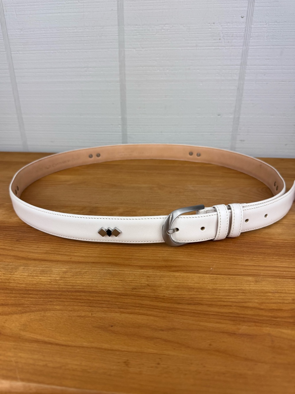 Canterbury Golf Club White Leather Belt Silver Hardware Geometric Metal Accents